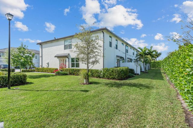 2906 Olivia Avenue, Lauderdale Lakes, FL 33311