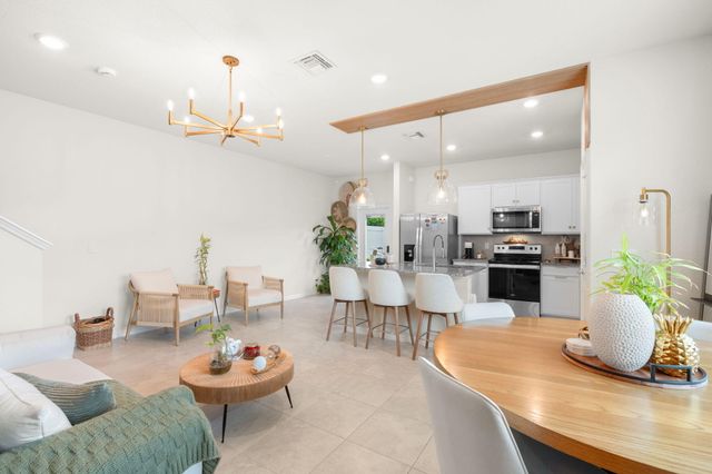 2906 Olivia Avenue, Lauderdale Lakes, FL 33311