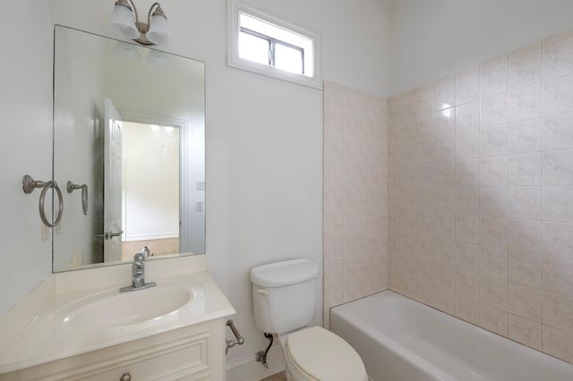 5519 Newcastle Street, Bellaire, TX 77401