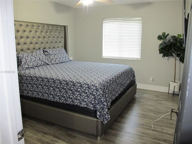 5285 NW 112th Terrace -, Coral Springs, FL 33076