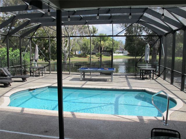 5285 NW 112th Terrace -, Coral Springs, FL 33076