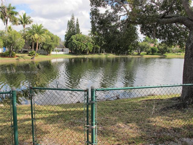 5285 NW 112th Terrace -, Coral Springs, FL 33076