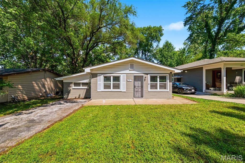 191 Bascom Drive, Hazelwood, MO 63135