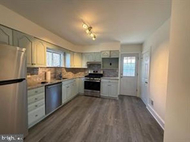 115 ROSE AVE, Bellmawr, NJ 08031