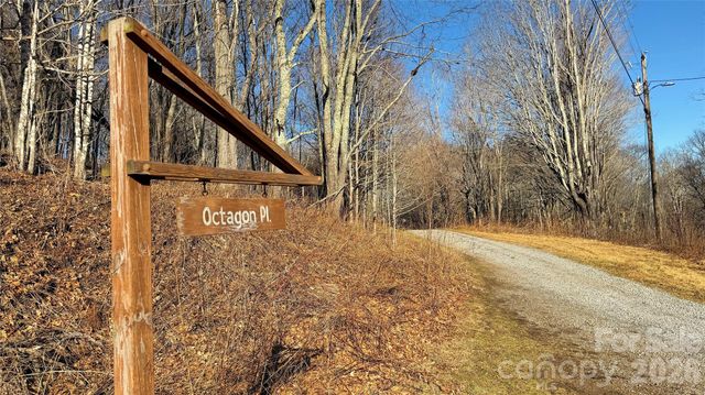 114 Eagle View Circle, Waynesville, NC 28786