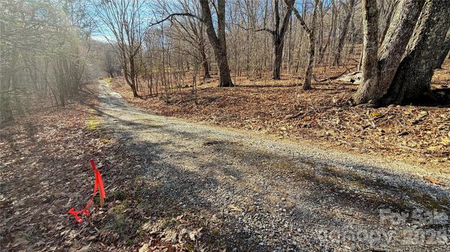 114 Eagle View Circle, Waynesville, NC 28786