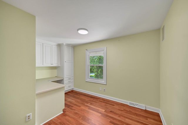 2626 W Ranch ROAD, Mequon, WI 53092
