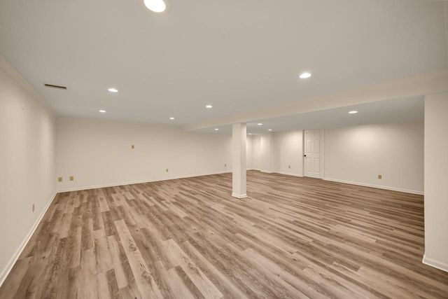 2626 W Ranch ROAD, Mequon, WI 53092
