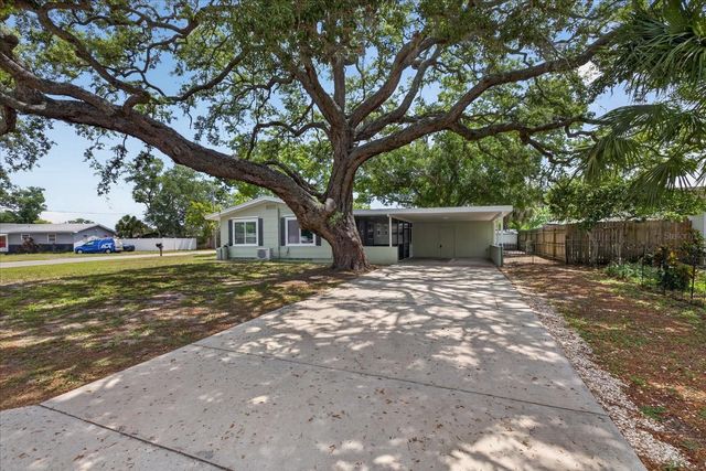 749 PALM AVENUE, Largo, FL 33770