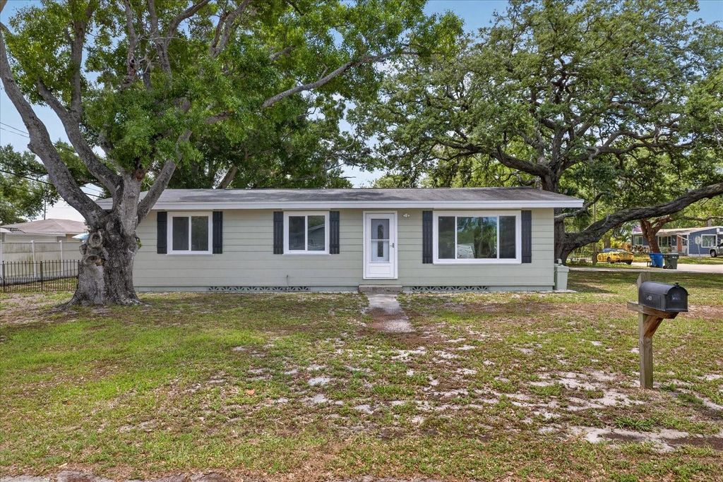 749 PALM AVENUE, Largo, FL 33770