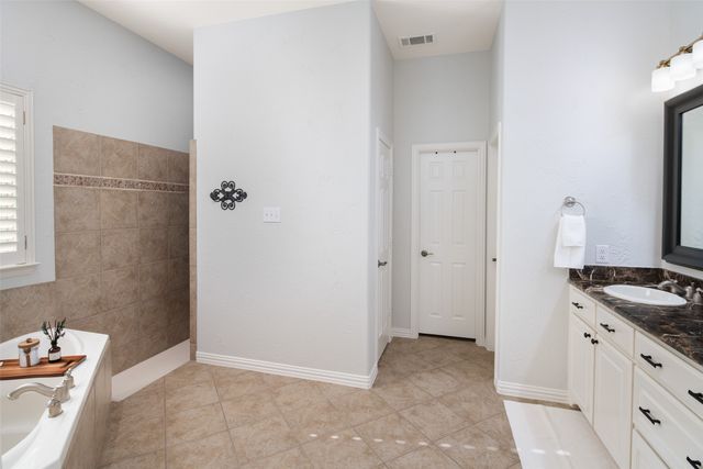 900 Foxworth Court, Allen, TX 75013