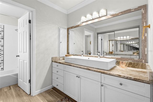 2383 LAKESIDE MEWS D3, Sarasota, FL 34235