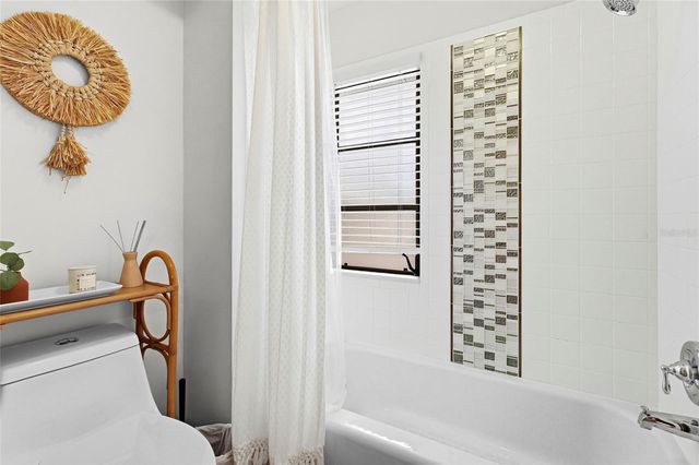 2383 LAKESIDE MEWS D3, Sarasota, FL 34235