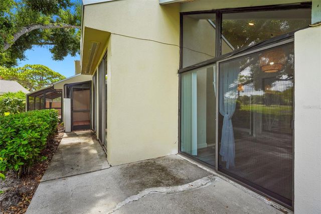 2383 LAKESIDE MEWS D3, Sarasota, FL 34235
