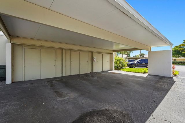 2383 LAKESIDE MEWS D3, Sarasota, FL 34235