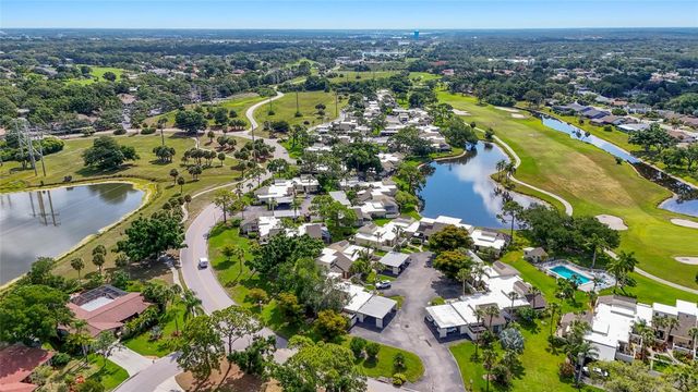 2383 LAKESIDE MEWS D3, Sarasota, FL 34235