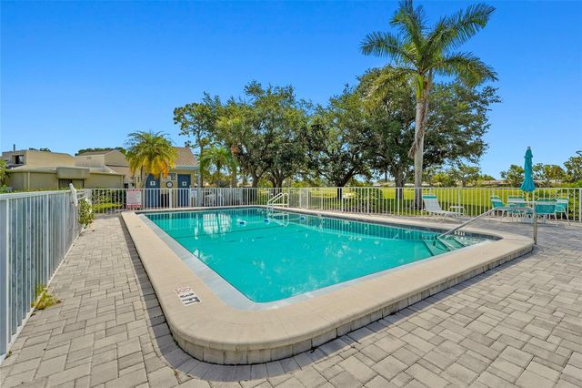 2383 LAKESIDE MEWS D3, Sarasota, FL 34235