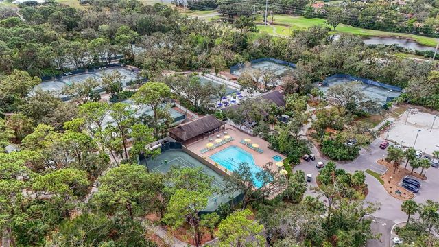 2383 LAKESIDE MEWS D3, Sarasota, FL 34235