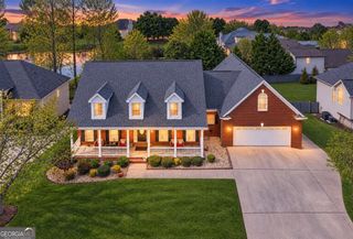 211 Graymist Path, Loganville, GA 30052