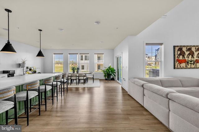 428 MEADOW CREEK DR, Bowie, MD 20716