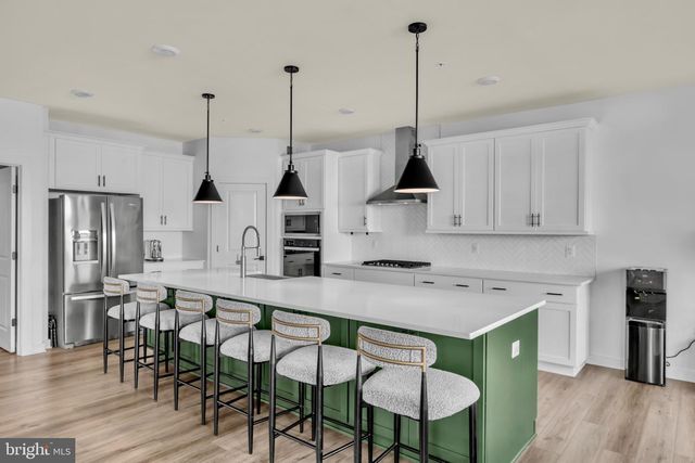 428 MEADOW CREEK DR, Bowie, MD 20716