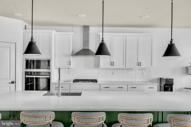 428 MEADOW CREEK DR, Bowie, MD 20716