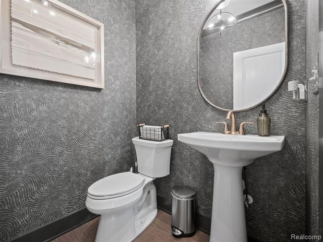 6059 Parker Drive, Linden, MI 48451