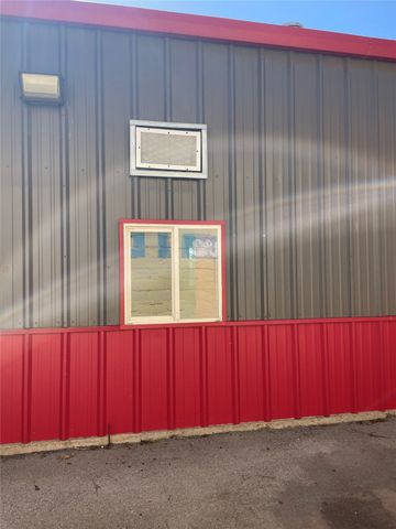 901 NO 2ND Street, Merkel, TX 79536