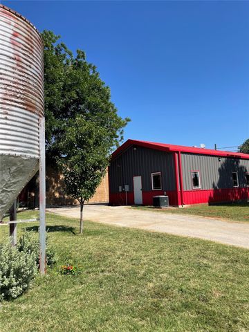 901 NO 2ND Street, Merkel, TX 79536