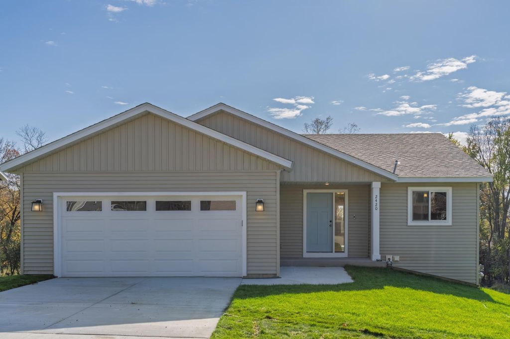 2420 15 Street SE, Rochester, MN 55904