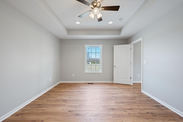 73 Dukes Park Rd, Summertown, TN 38483