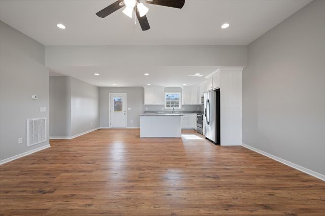 73 Dukes Park Rd, Summertown, TN 38483