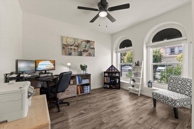 2207 Catherwood Way, Sacramento, CA 95835