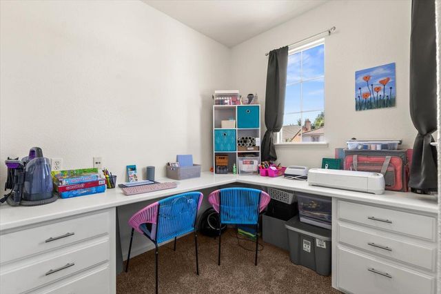 2207 Catherwood Way, Sacramento, CA 95835