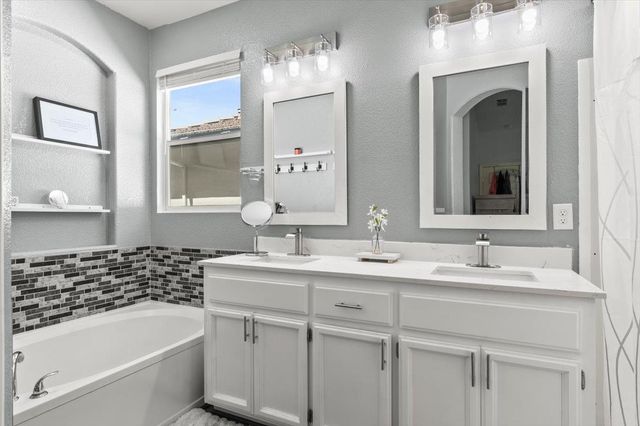 2207 Catherwood Way, Sacramento, CA 95835