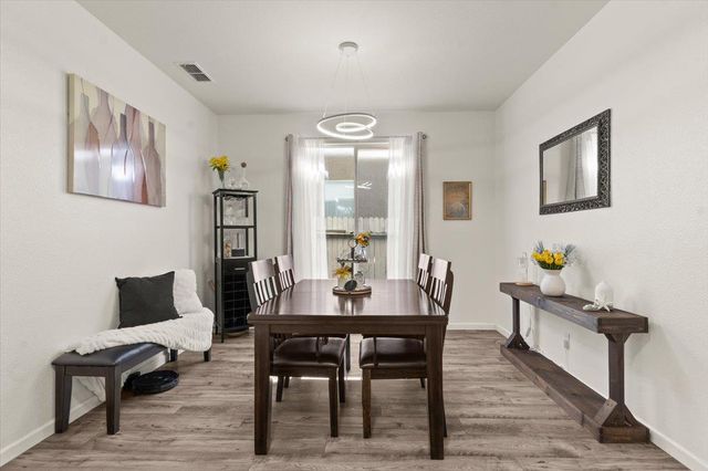2207 Catherwood Way, Sacramento, CA 95835