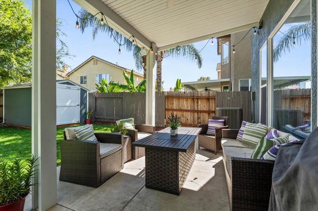 2207 Catherwood Way, Sacramento, CA 95835
