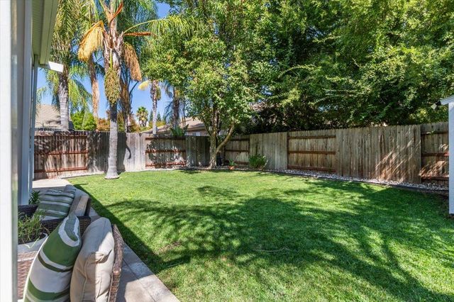 2207 Catherwood Way, Sacramento, CA 95835