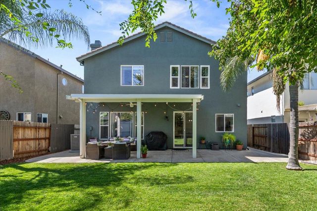 2207 Catherwood Way, Sacramento, CA 95835