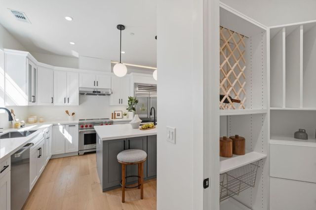 191 Grand Street, Redwood City, CA 94062