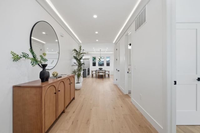 191 Grand Street, Redwood City, CA 94062