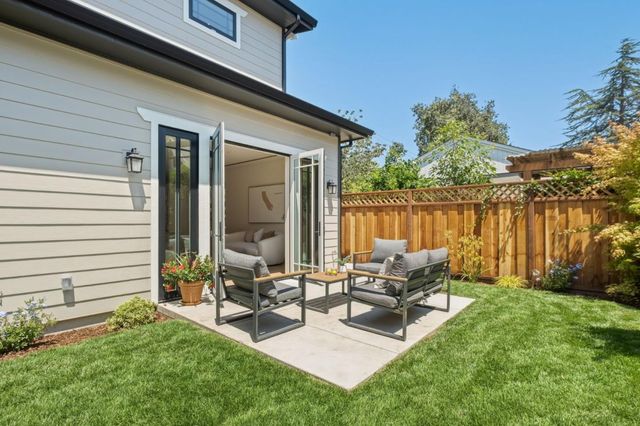 191 Grand Street, Redwood City, CA 94062
