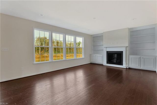 2221 Patrick DR, Suffolk, VA 23435