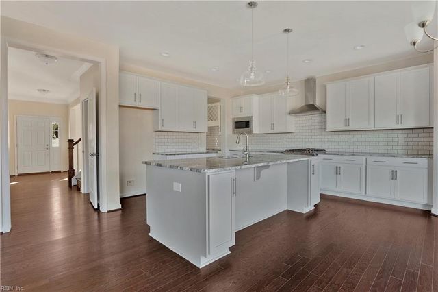 2221 Patrick DR, Suffolk, VA 23435
