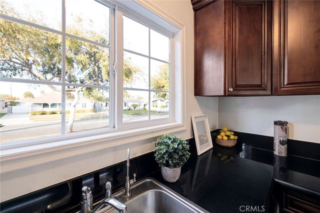 2512 Lesserman, Torrance, CA 90503