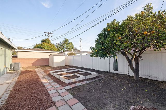 2512 Lesserman, Torrance, CA 90503