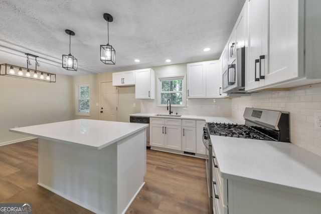 1006 Pinetree Court, Powder Springs, GA 30127