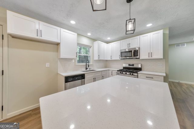 1006 Pinetree Court, Powder Springs, GA 30127
