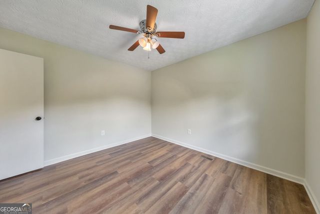 1006 Pinetree Court, Powder Springs, GA 30127