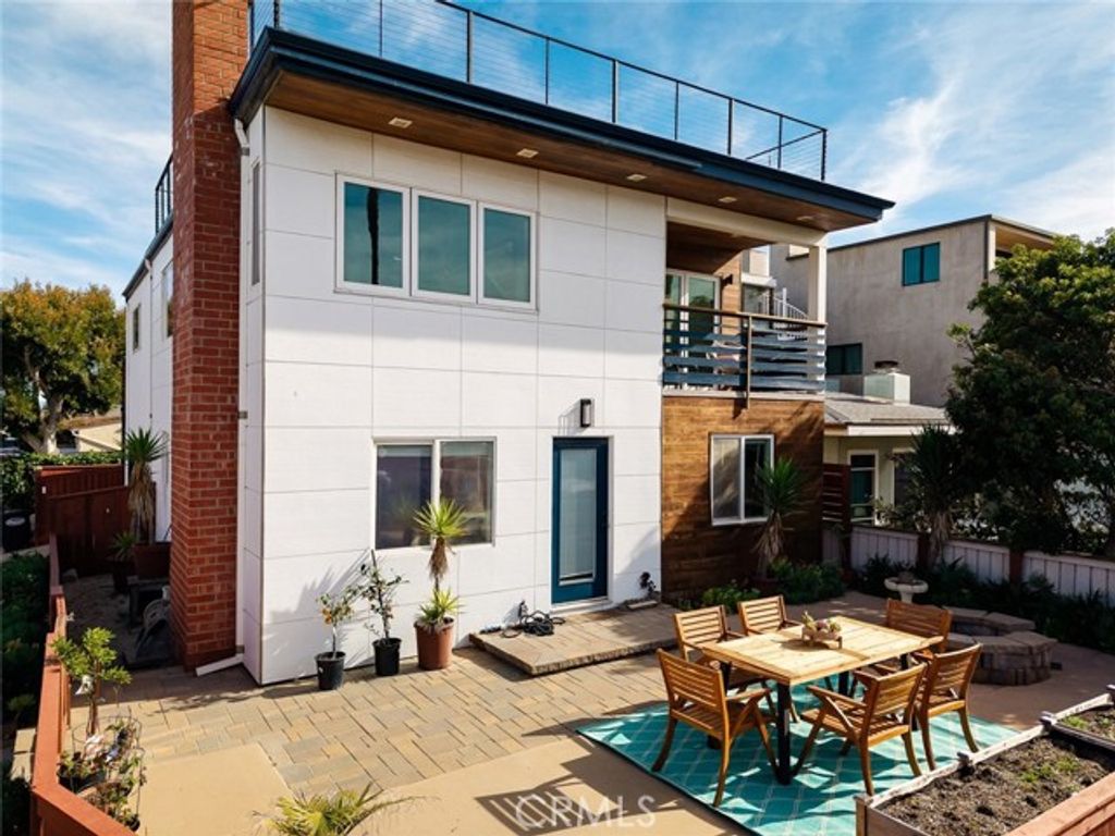 3124 Ocean Drive, Oxnard, CA 93035